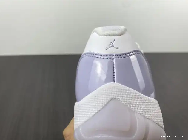Air AH7860-101 Pure Jordan 11 WMNS Violet Low 0420